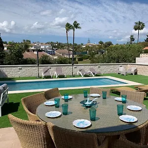  Villa La Casa Contenta, Sitio De Calahonda, Costa, Costa Del Sol